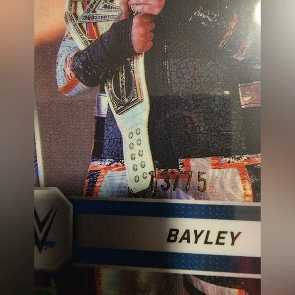 2025 Topps Chrome WWE Bayley Green geometric Refractor /75 - Picture 2 of 3